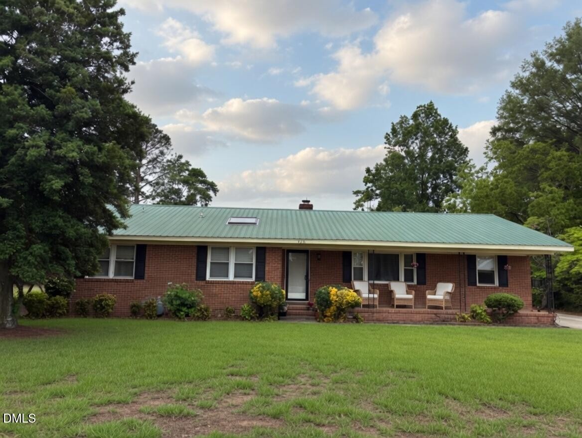 3102 Summit Road